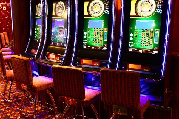 aslotre login Allbet lobby showing Dragon Tiger, Sic Bo, and roulette tables